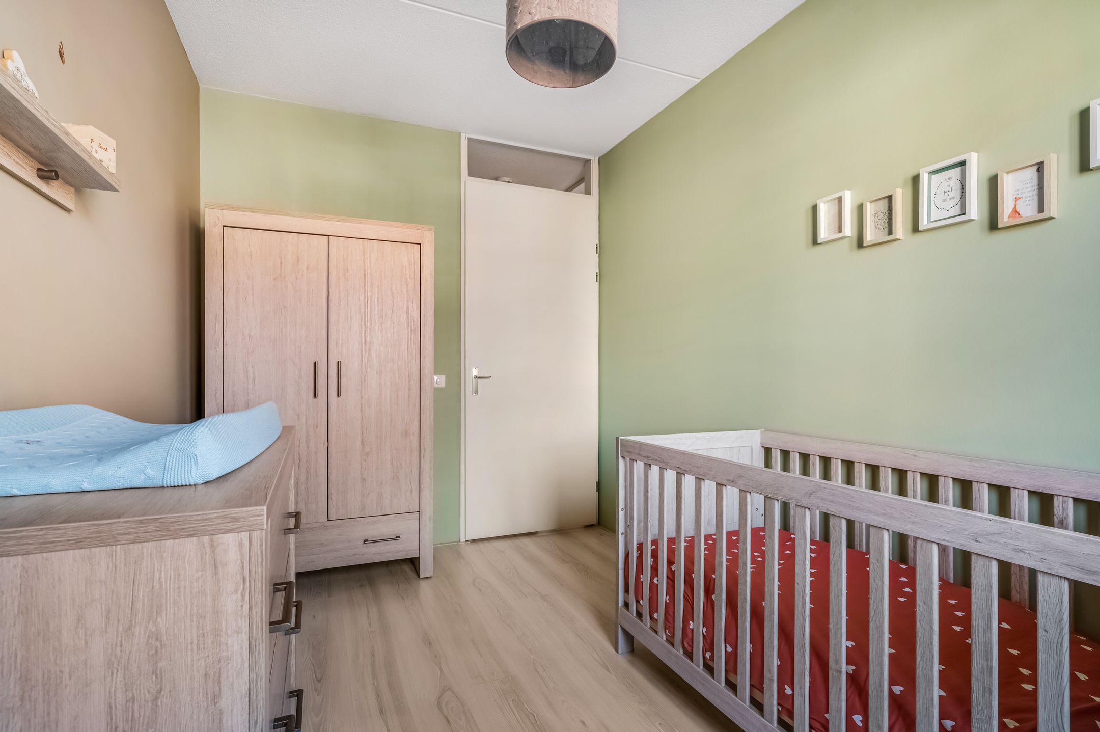 Photo 18 of Esmeraldstraat 5