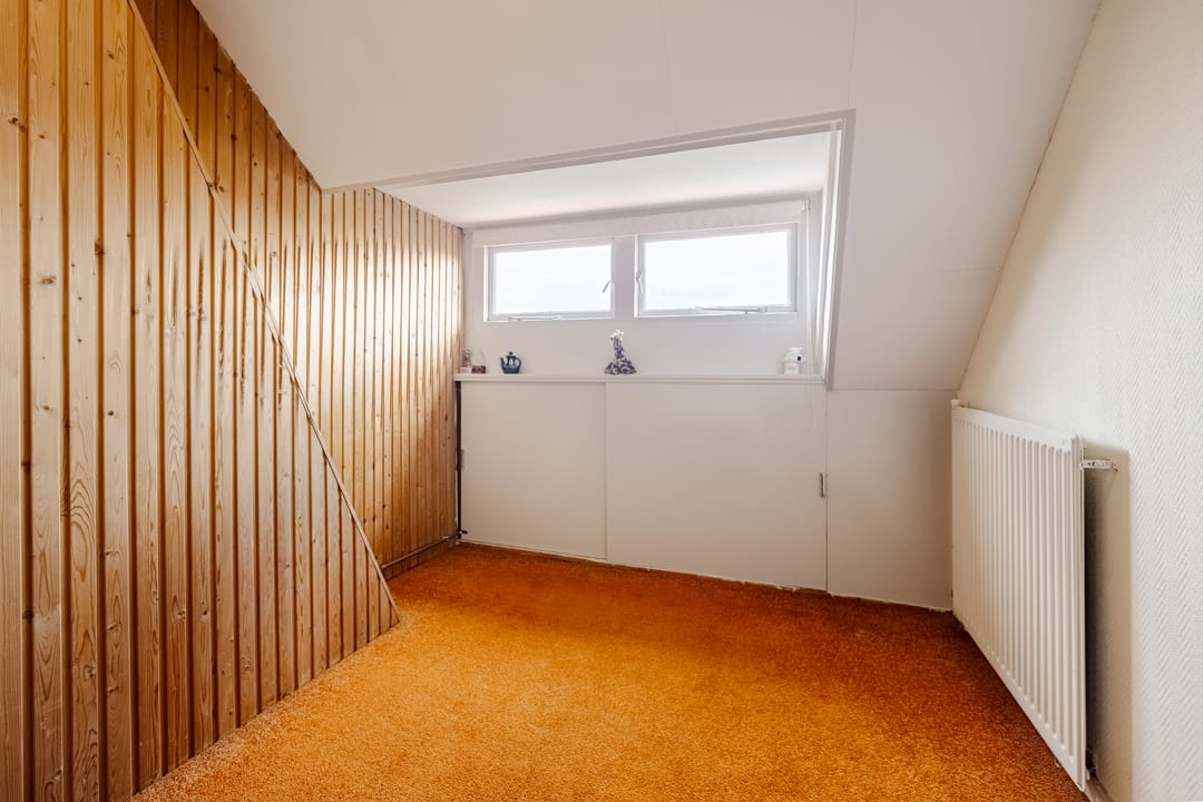 Characterful 1930s Terraced House with Five Bedrooms and Sunny Garden — 39