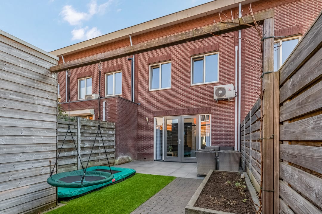 Photo 28 of Esmeraldstraat 5