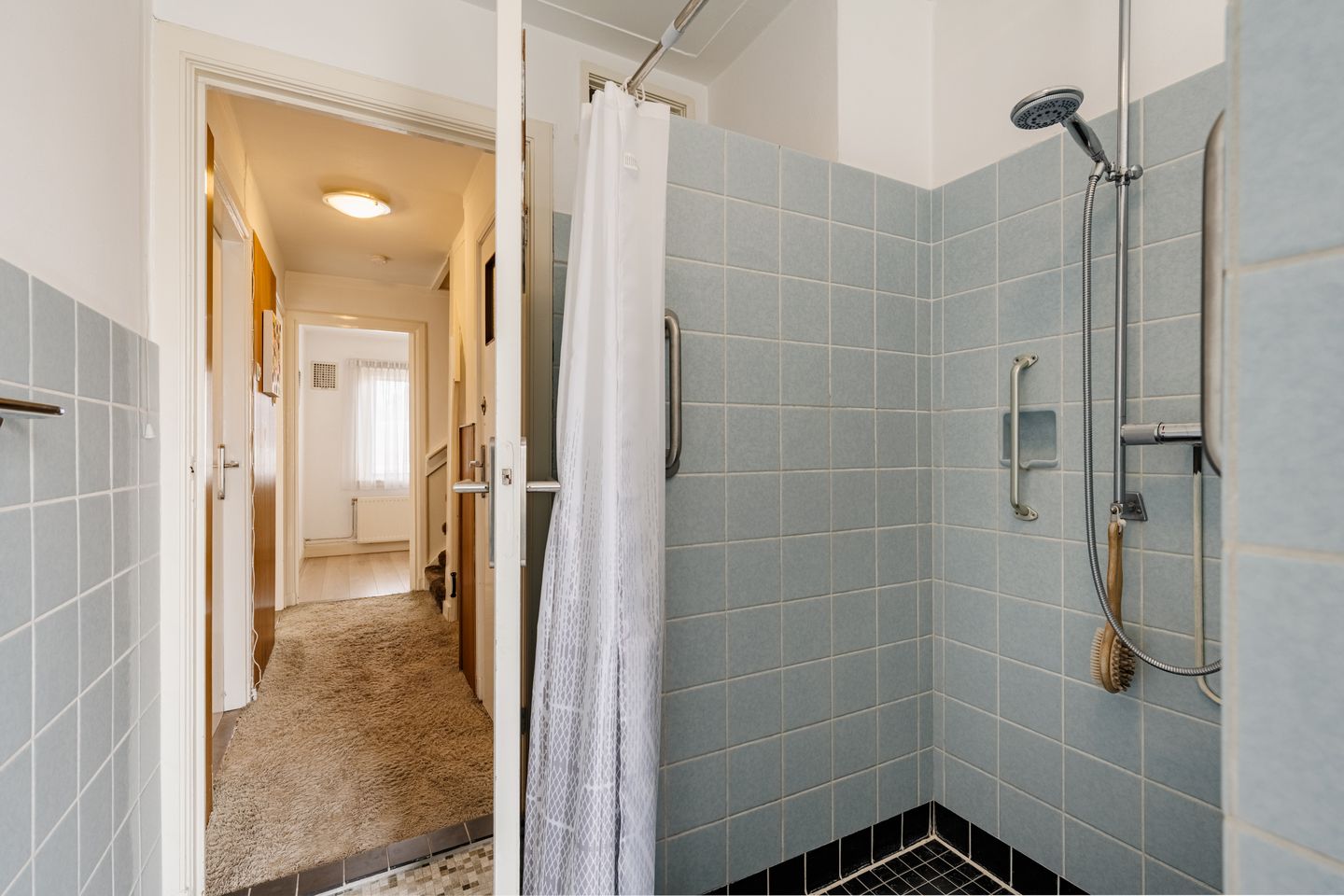 Characterful 1930s Terraced House with Five Bedrooms and Sunny Garden — 31