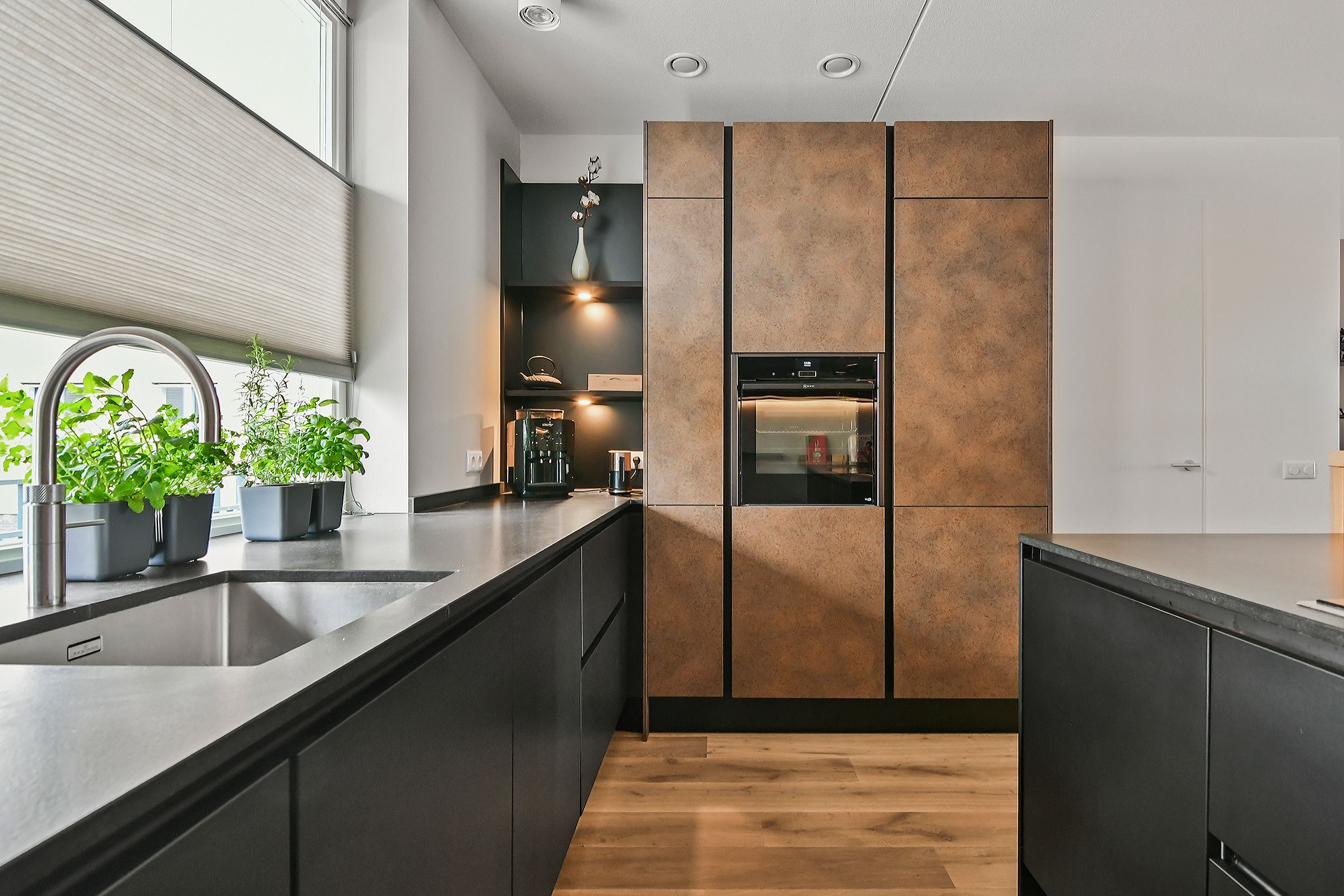 Foto 24 van J.P. Gouverneurlaan 20-E