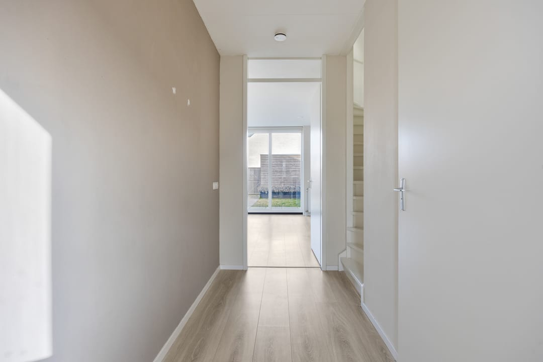 Photo 7 of Potbeker 55