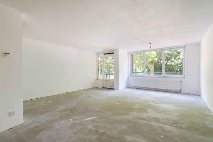 Photo 2 of Louis Regoutstraat 7