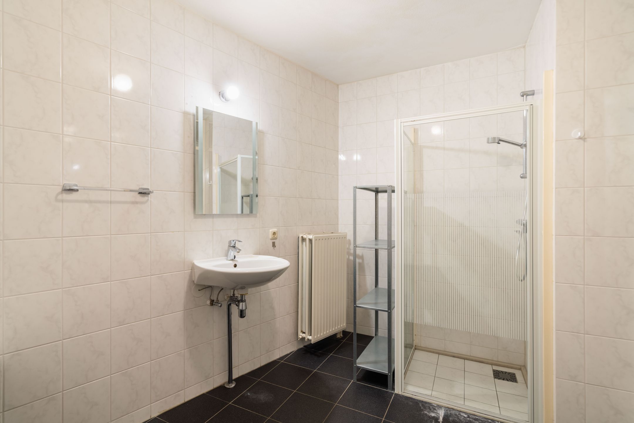 Foto 24 van Louis Regoutstraat 7