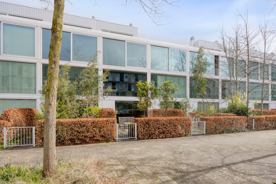 Modern Designer Town House with Private Garage and Terrace in Amsterdam — 15