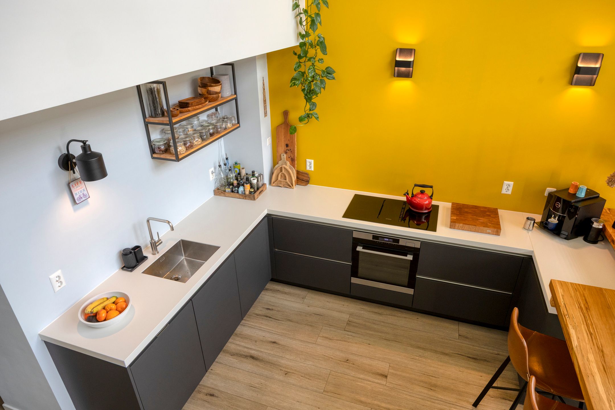 Foto 24 van Domela Nieuwenhuisstraat 21