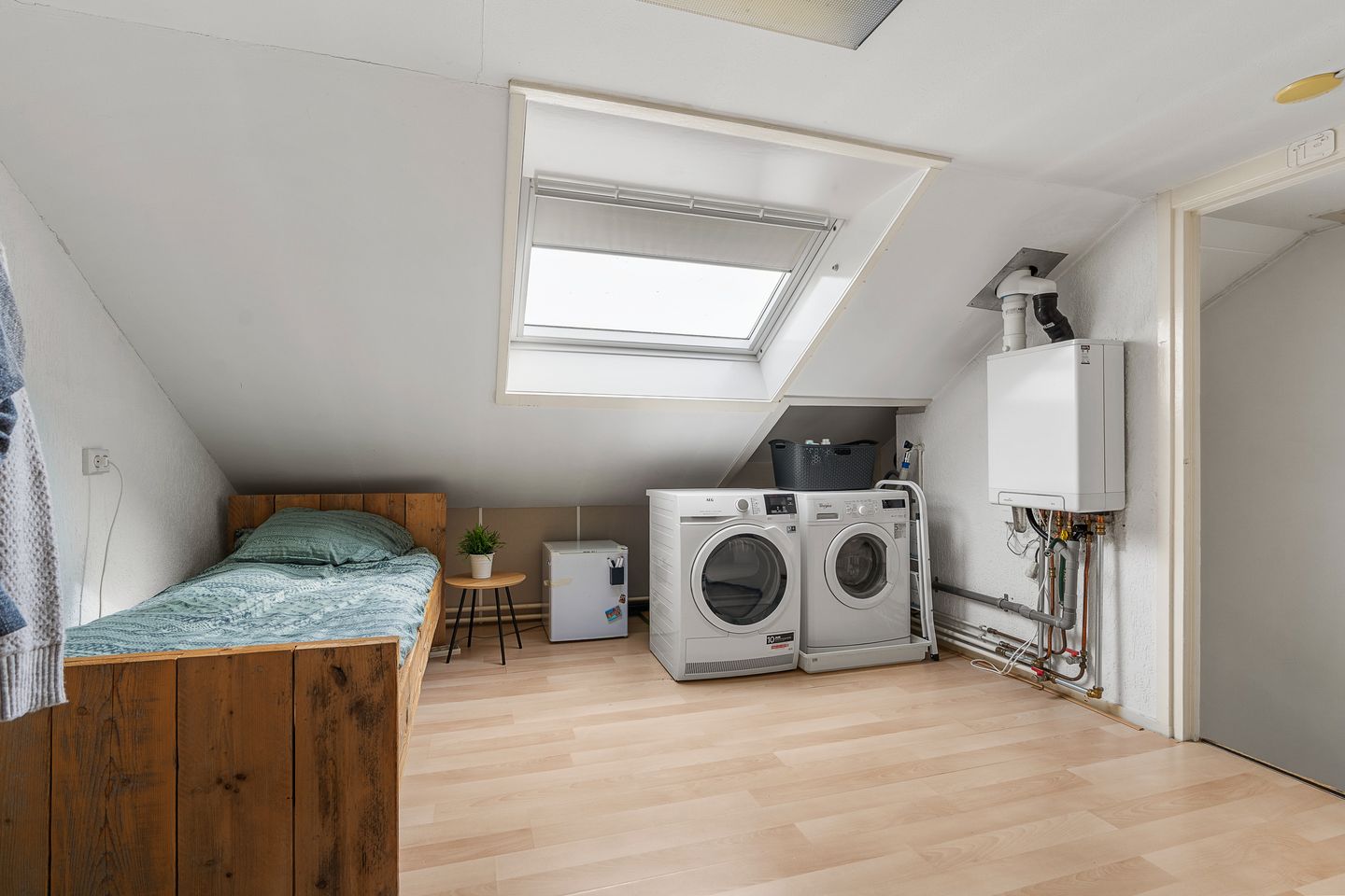Spacious terraced home with sunny backyard in Vianen — 20