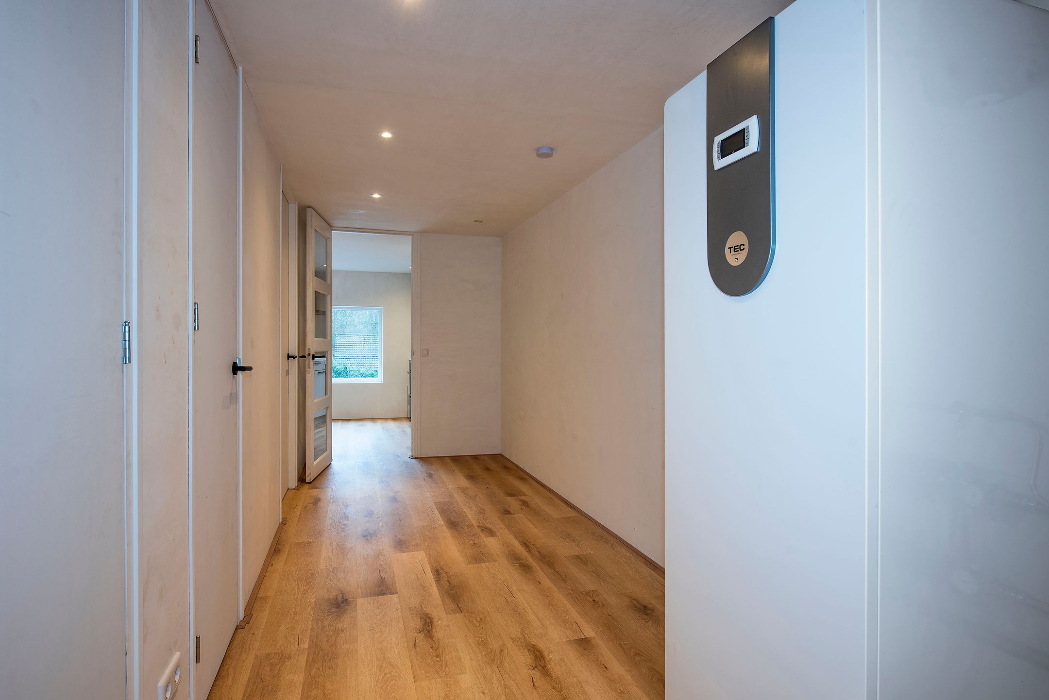 Renovated Top Floor Apartment with Heat Pump and Parking in Borne — 15