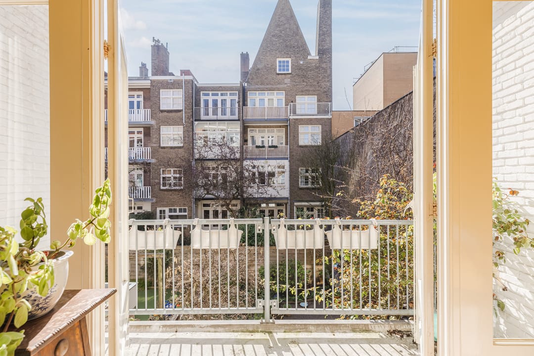 Photo 31 of Gerrit van der Veenstraat 51-H