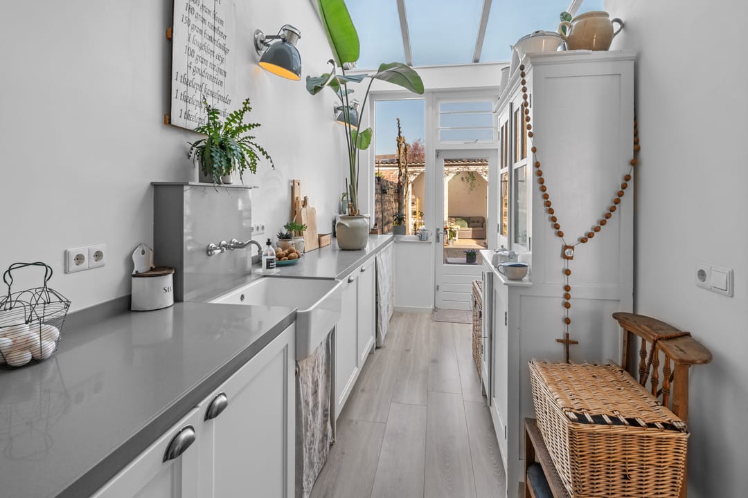 Foto 17 van Vrouwemadestraat 24