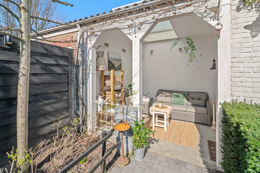 Foto 37 van Vrouwemadestraat 24