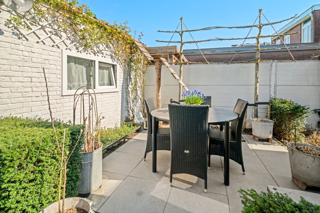 Foto 38 van Vrouwemadestraat 24