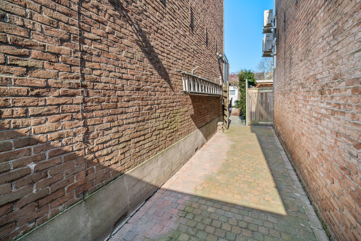 Foto 40 van Vrouwemadestraat 24