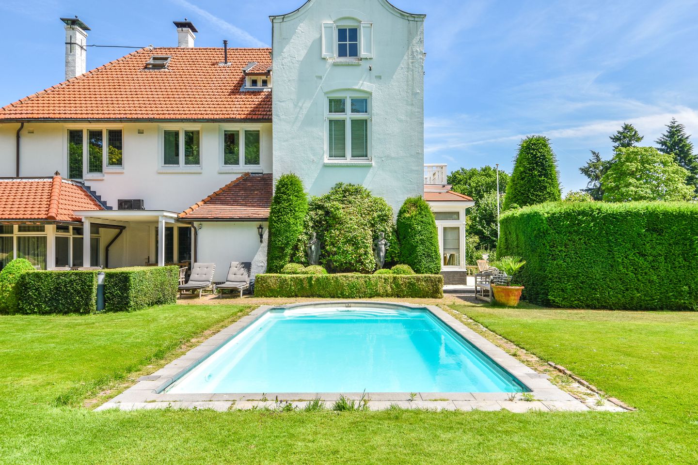 Characteristic Villa with Practice Space and Pool in Blaricum — 35