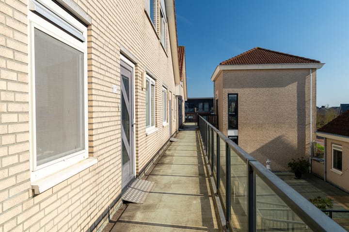 Foto 2 van Postweide 125