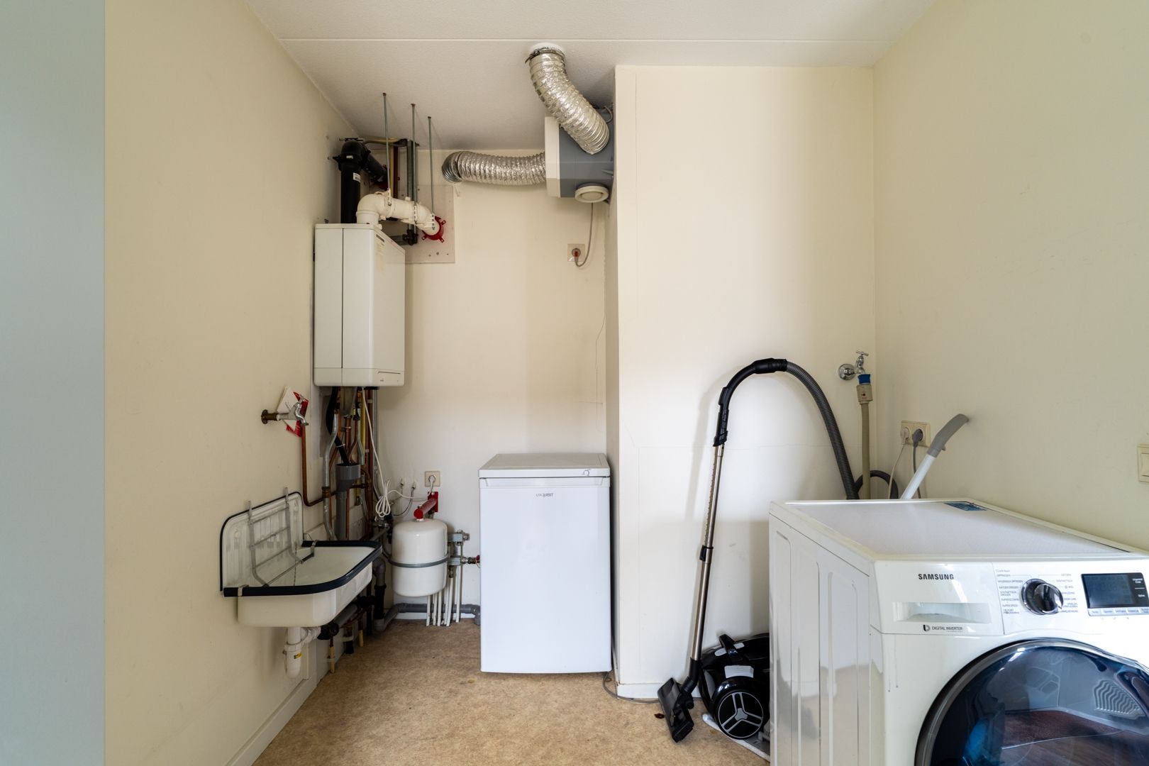 Foto 15 van Postweide 125