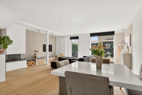 Colonnade 39 secondary image