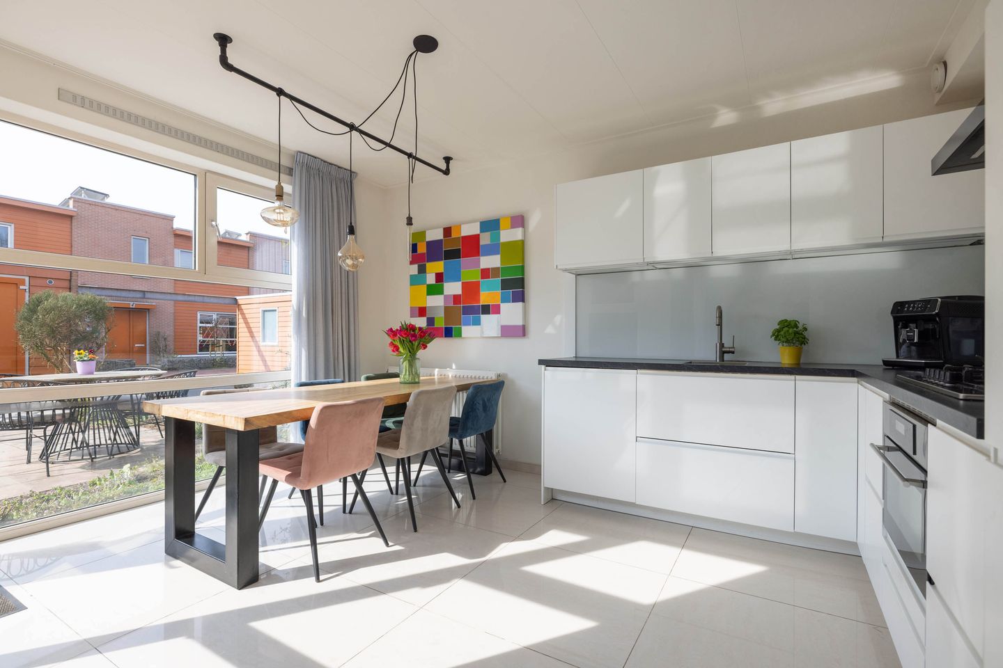 Photo 10 of Zalmstraat 16