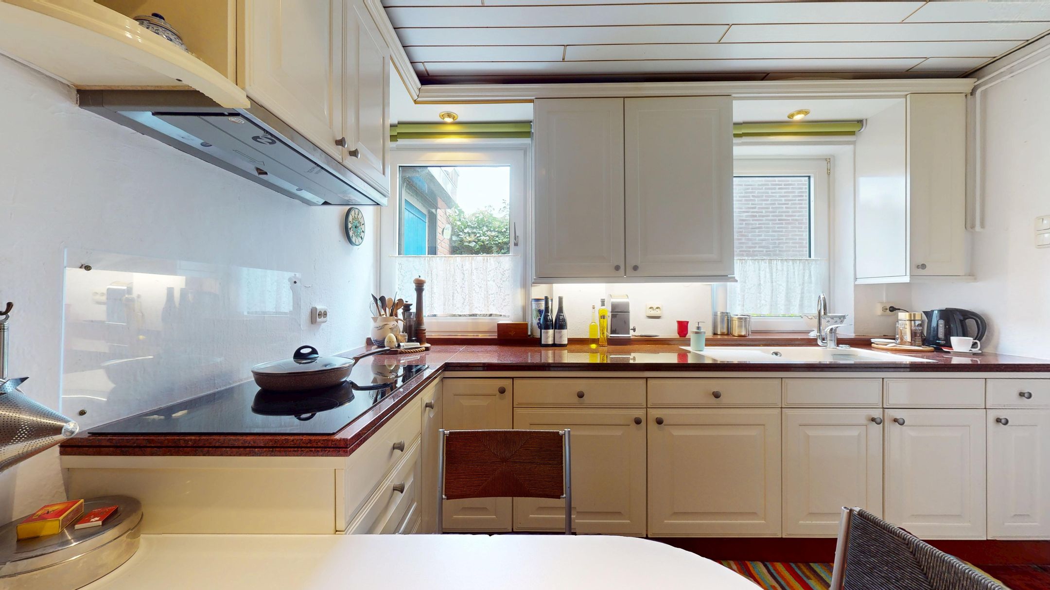 Foto 18 van Vroenstraat 76