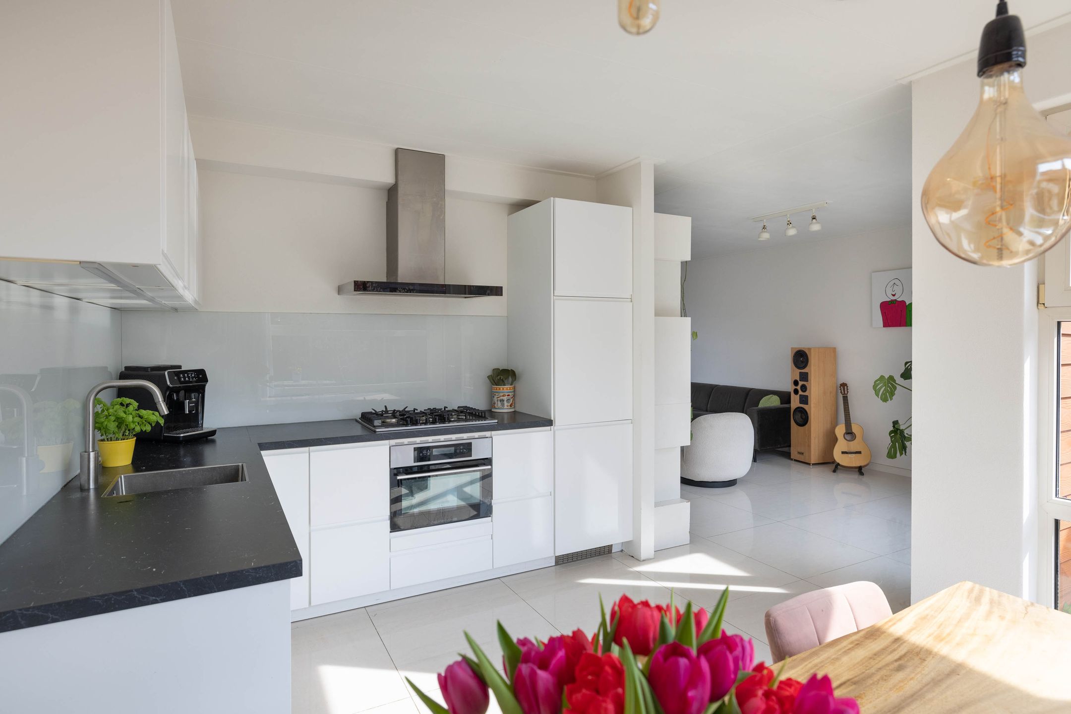 Photo 12 of Zalmstraat 16