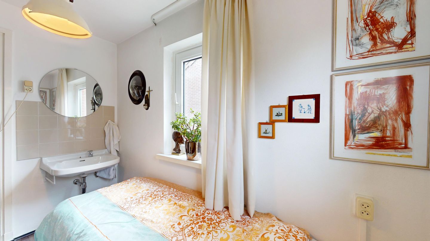 Foto 29 van Vroenstraat 76