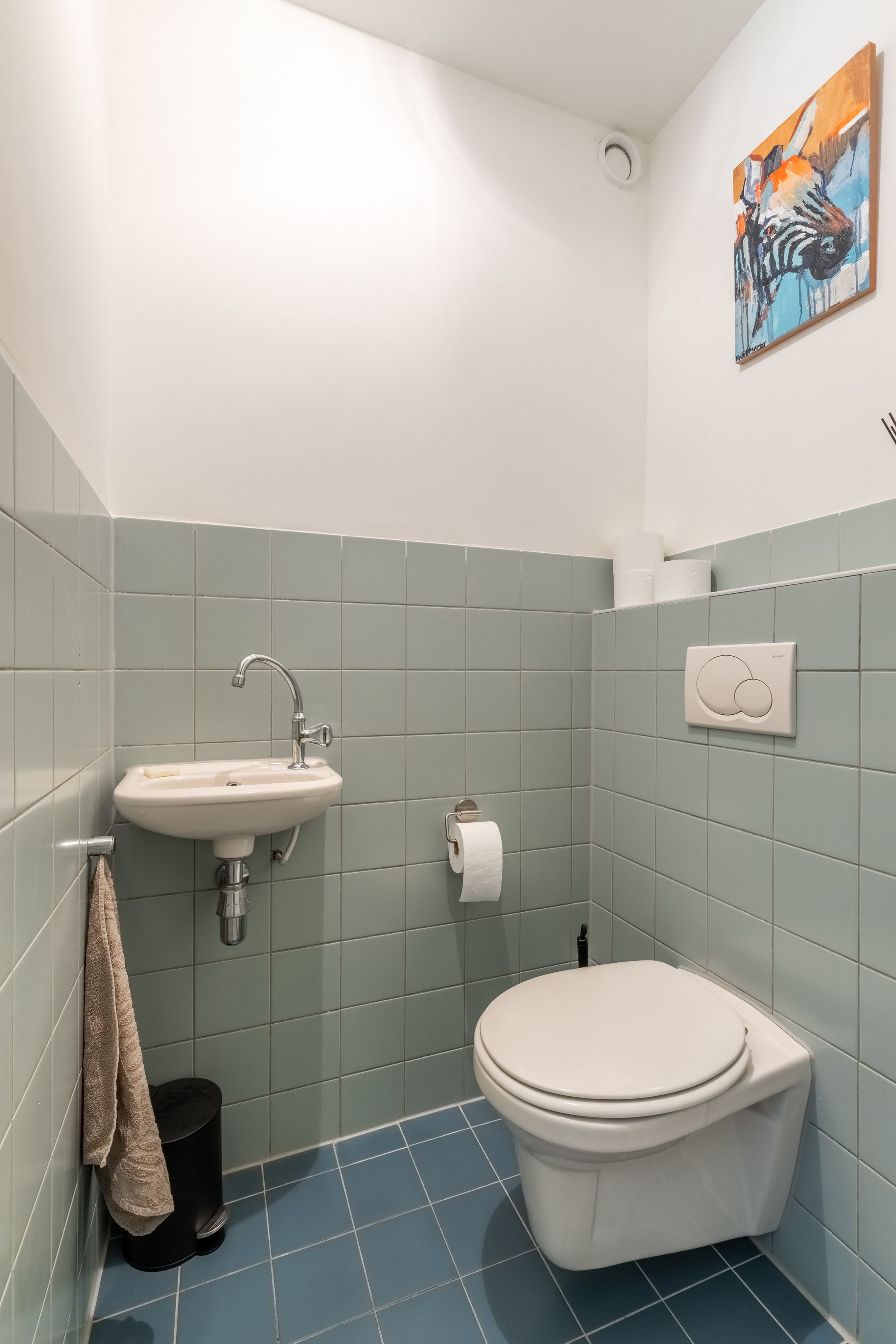 Light and Move-in Ready Apartment with Unobstructed View of Sloterplas — 27