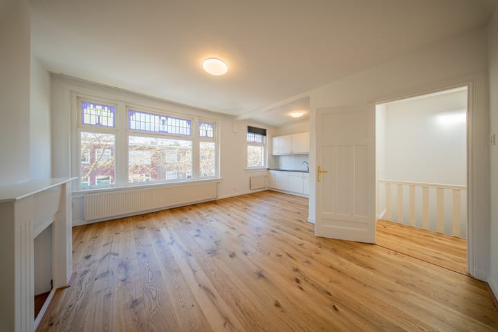 Photo 3 of Van Hoytemastraat 71-A