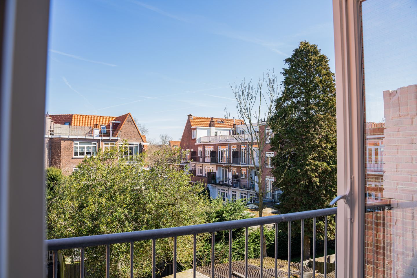 Photo 20 of Van Hoytemastraat 71-A