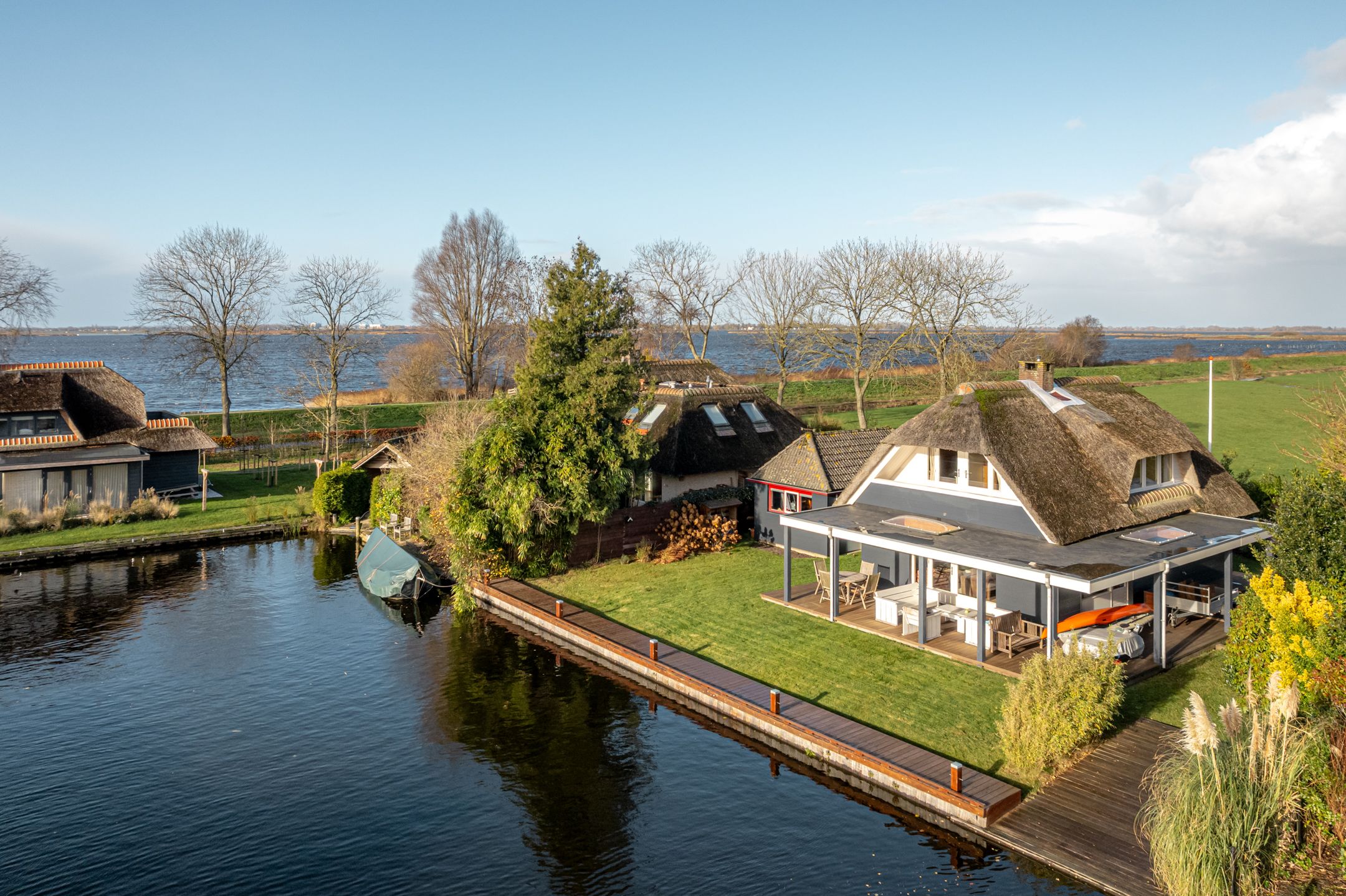 Photo 33 of It String 55