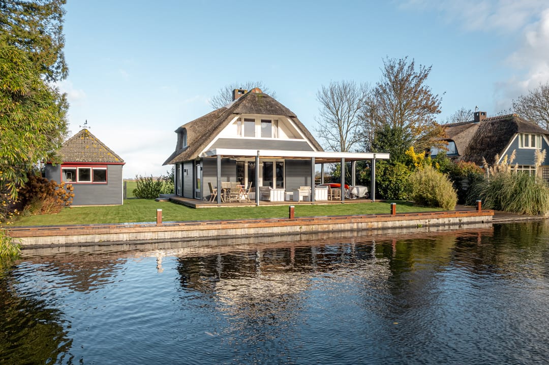 Photo 26 of It String 55