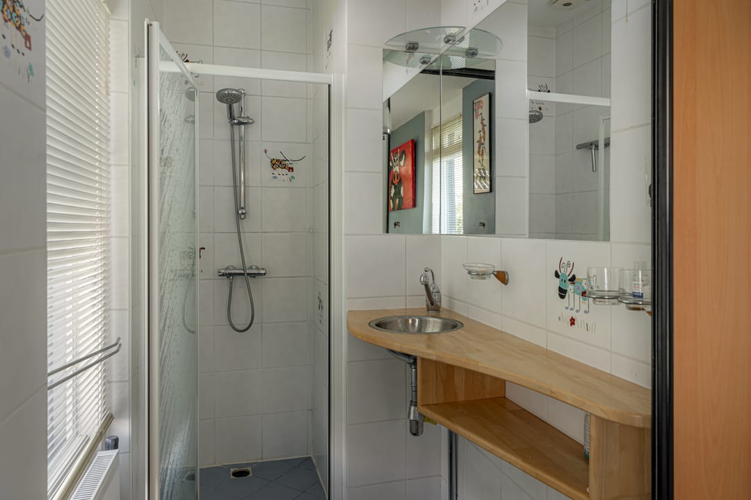 Photo 13 of It String 55