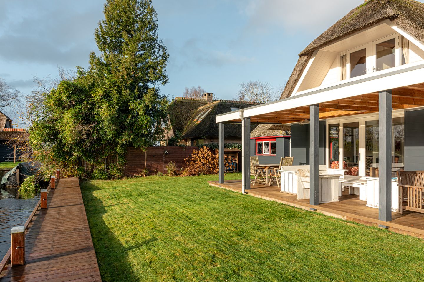 Photo 29 of It String 55