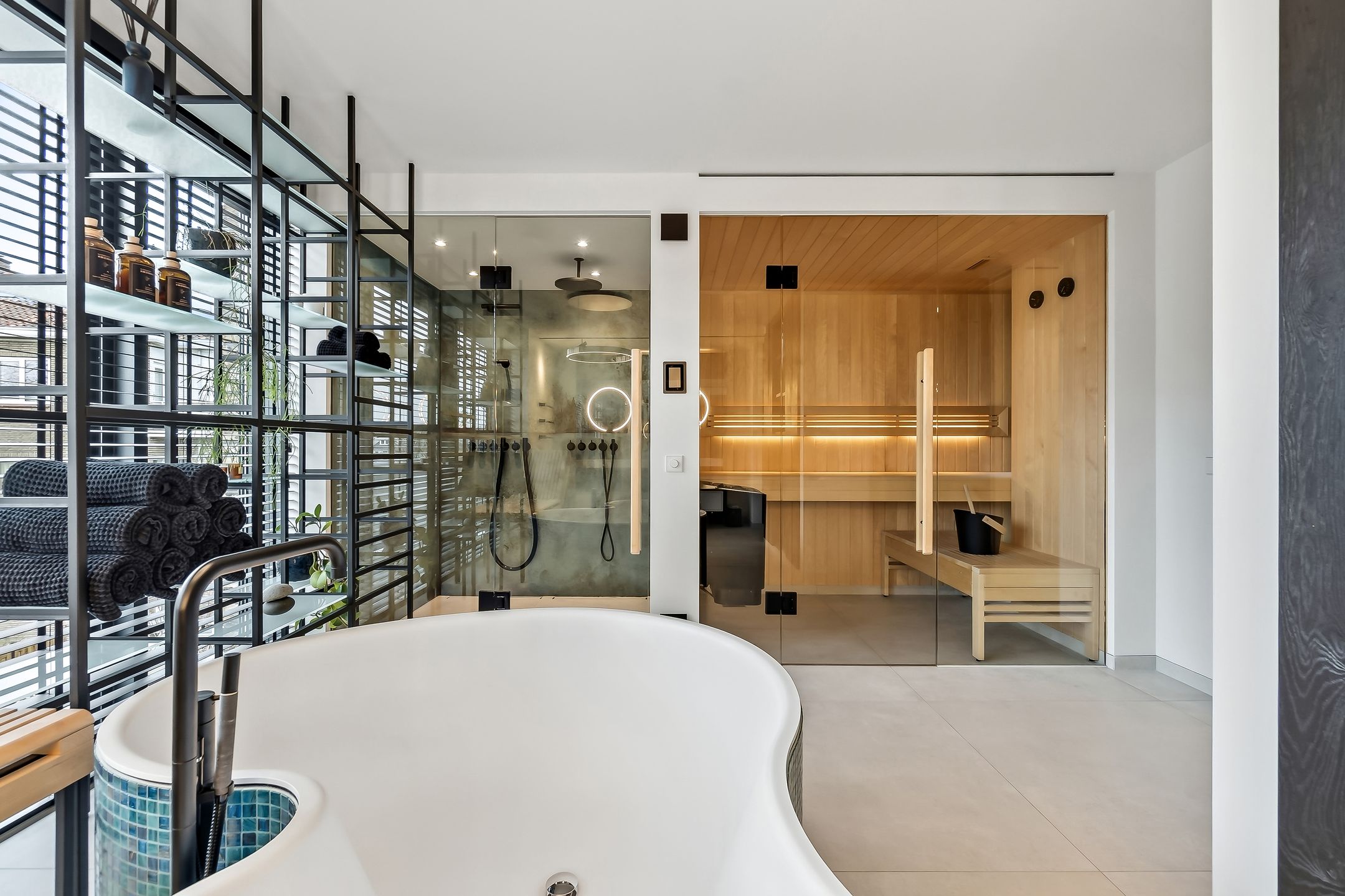 Foto 48 van Dovenetelweg 18-A