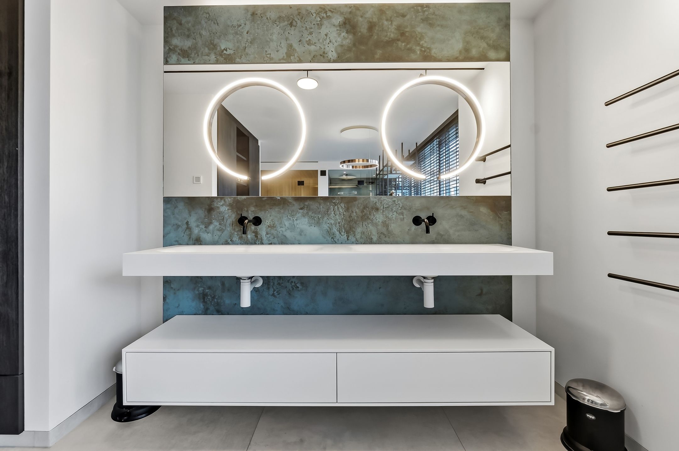 Foto 51 van Dovenetelweg 18-A