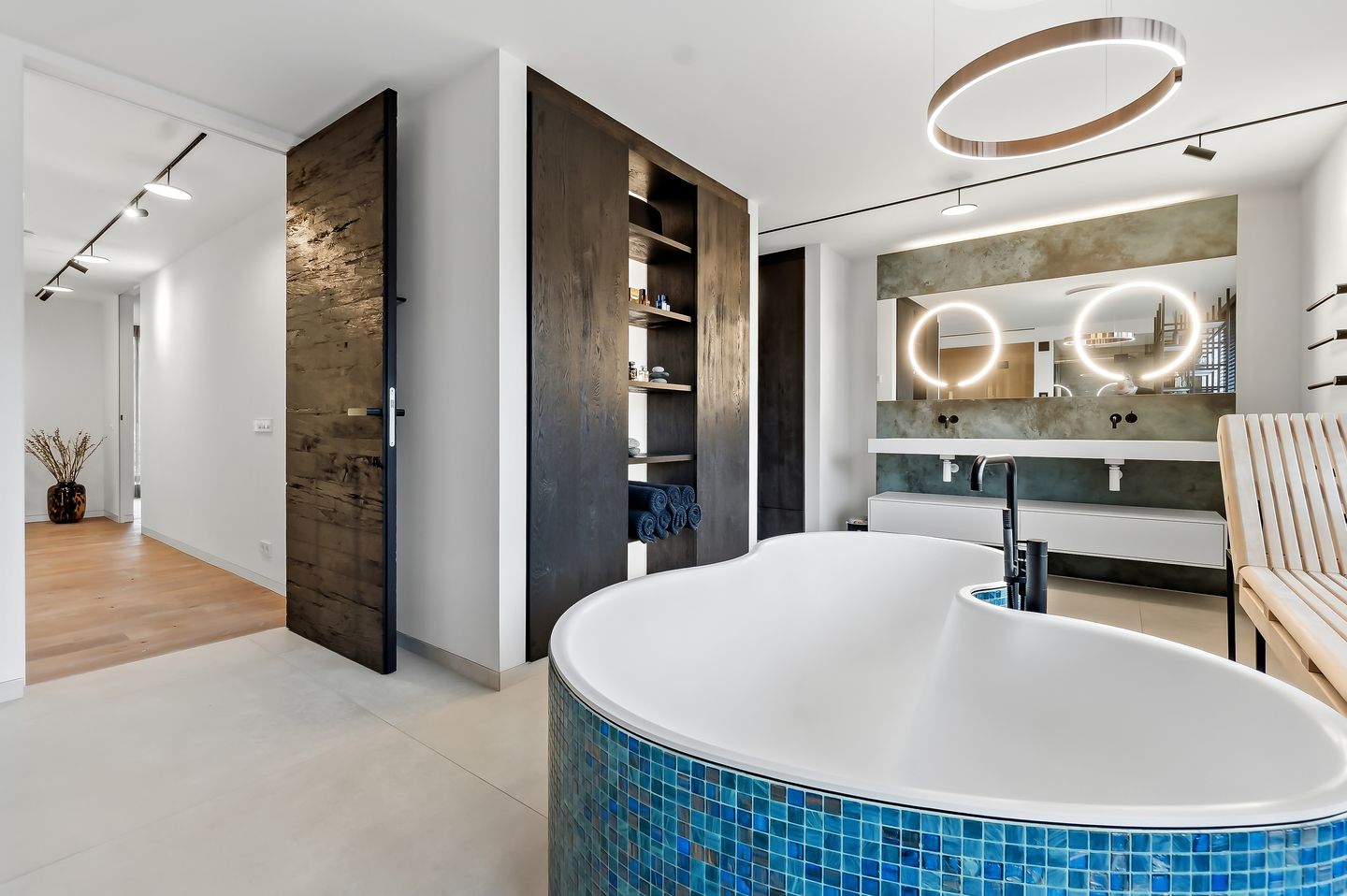 Foto 49 van Dovenetelweg 18-A