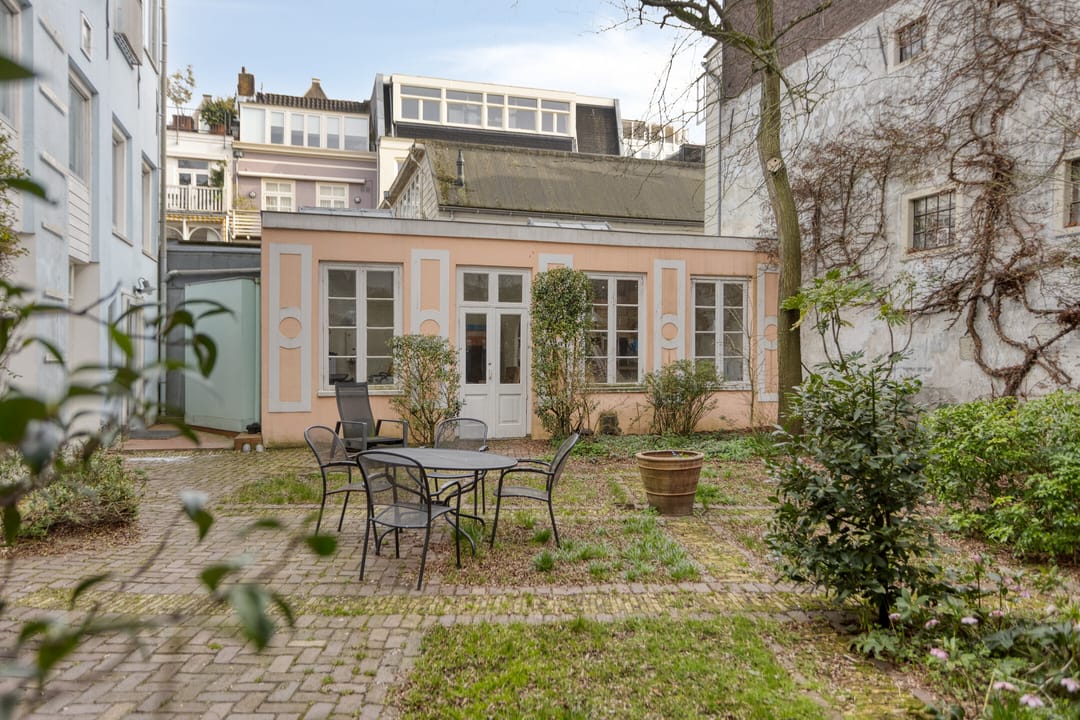 Spacious double ground-floor apartment with garden on the Prinsengracht — 62