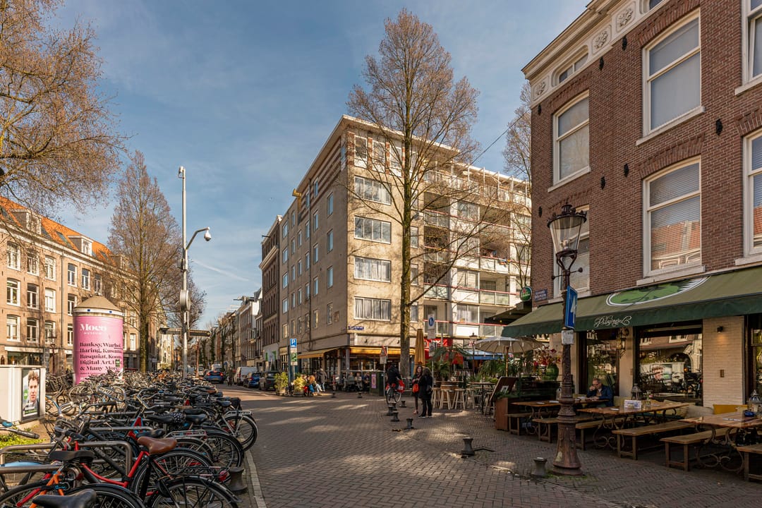 Stylish and Light Apartment in De Pijp with High Ceilings and South-Facing Balcony — 20