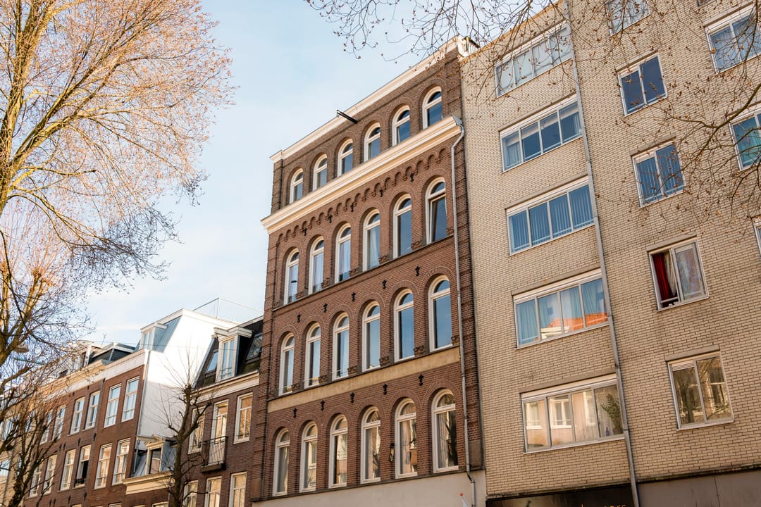 Stylish and Light Apartment in De Pijp with High Ceilings and South-Facing Balcony — 19