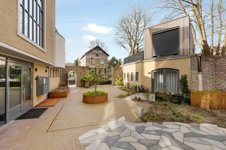 Photo 4 of Oude Torenstraat 1-D9