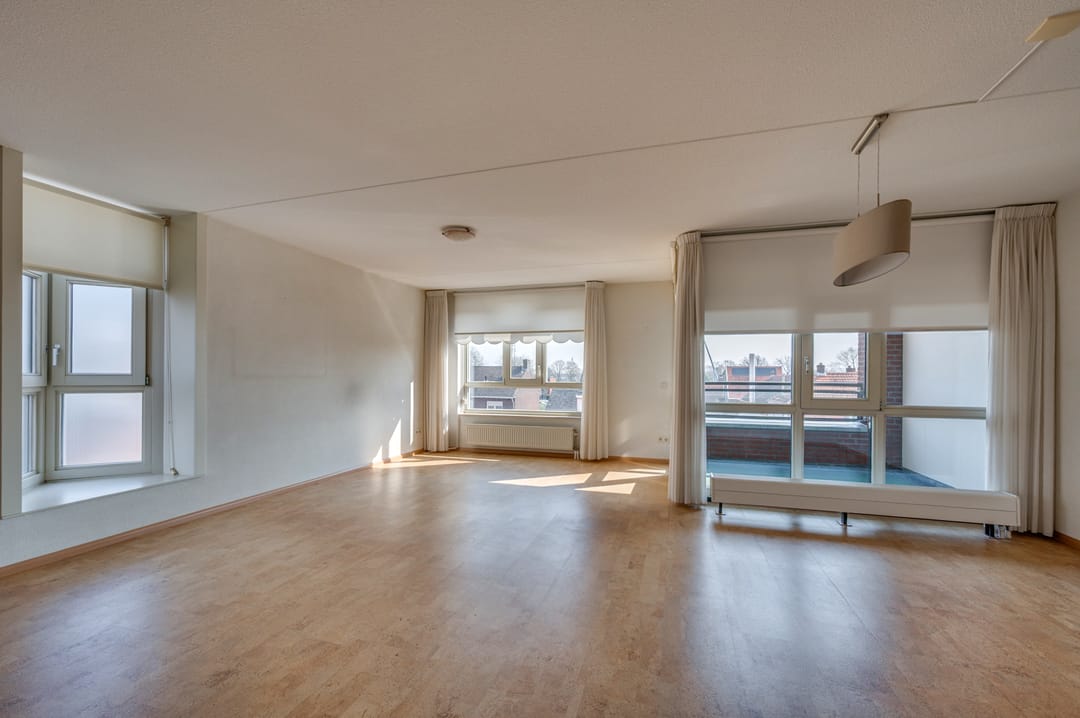 Foto 13 van Markt 12-L