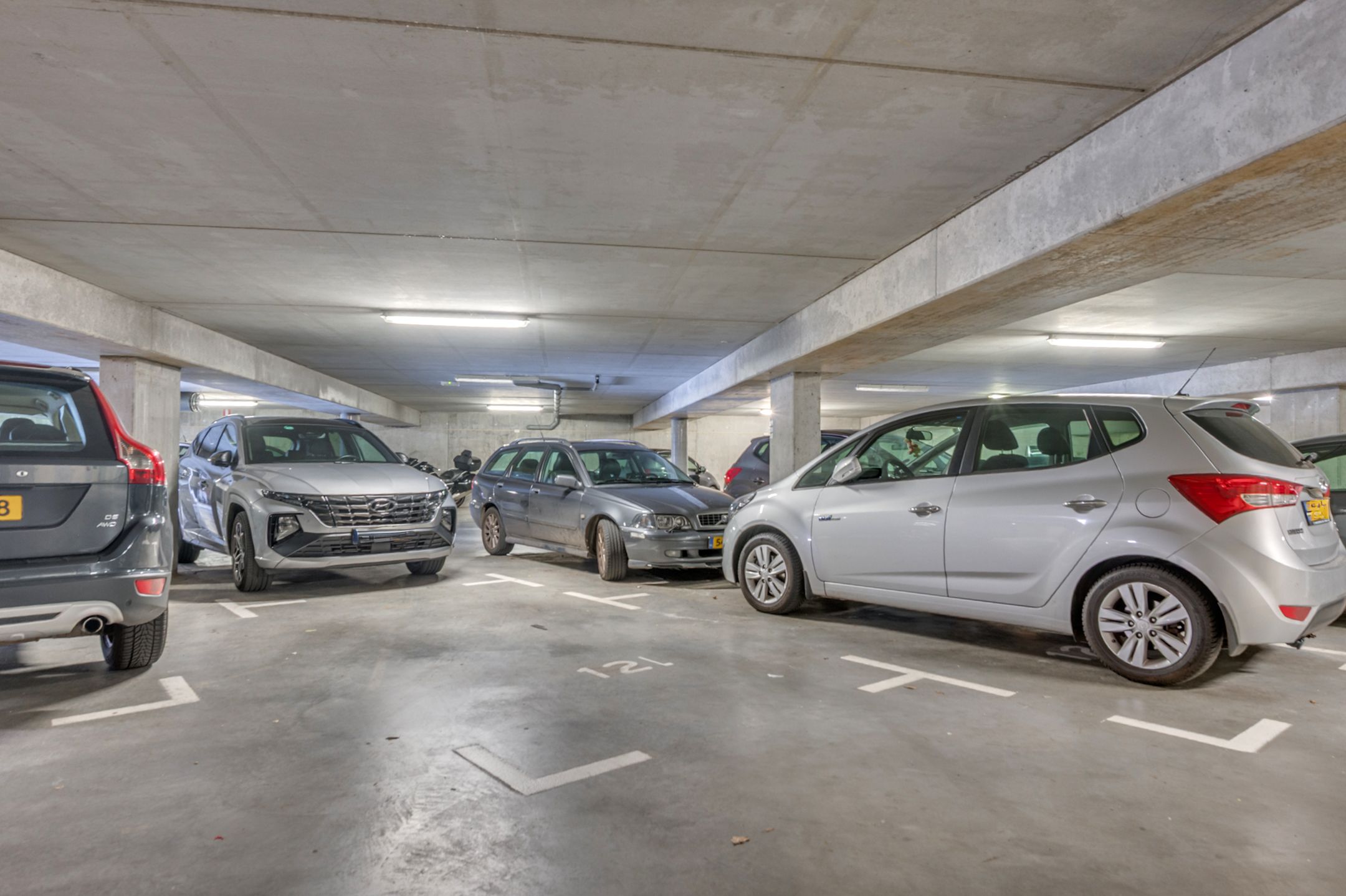 Foto 30 van Markt 12-L