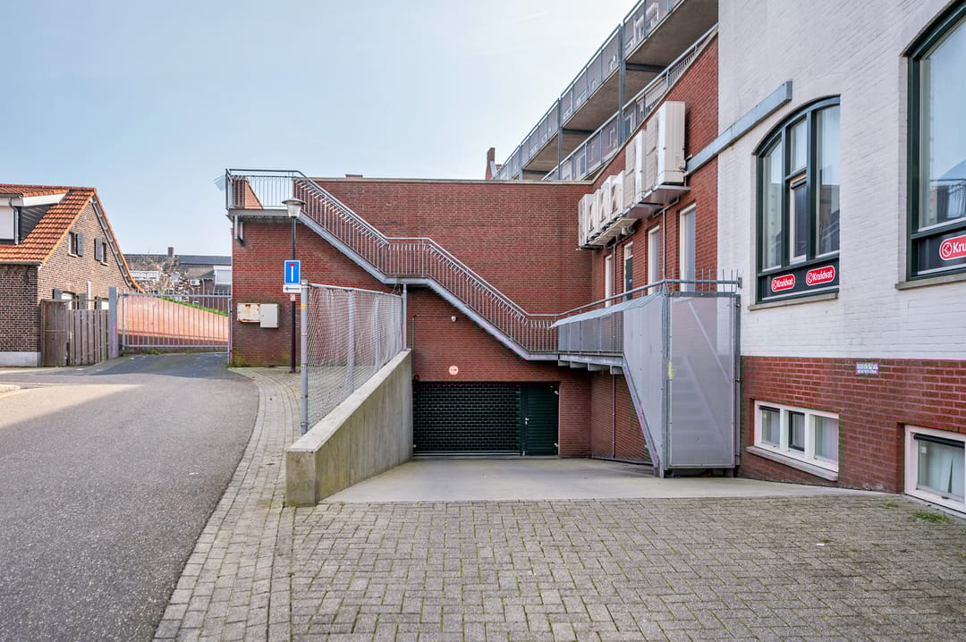 Foto 32 van Markt 12-L