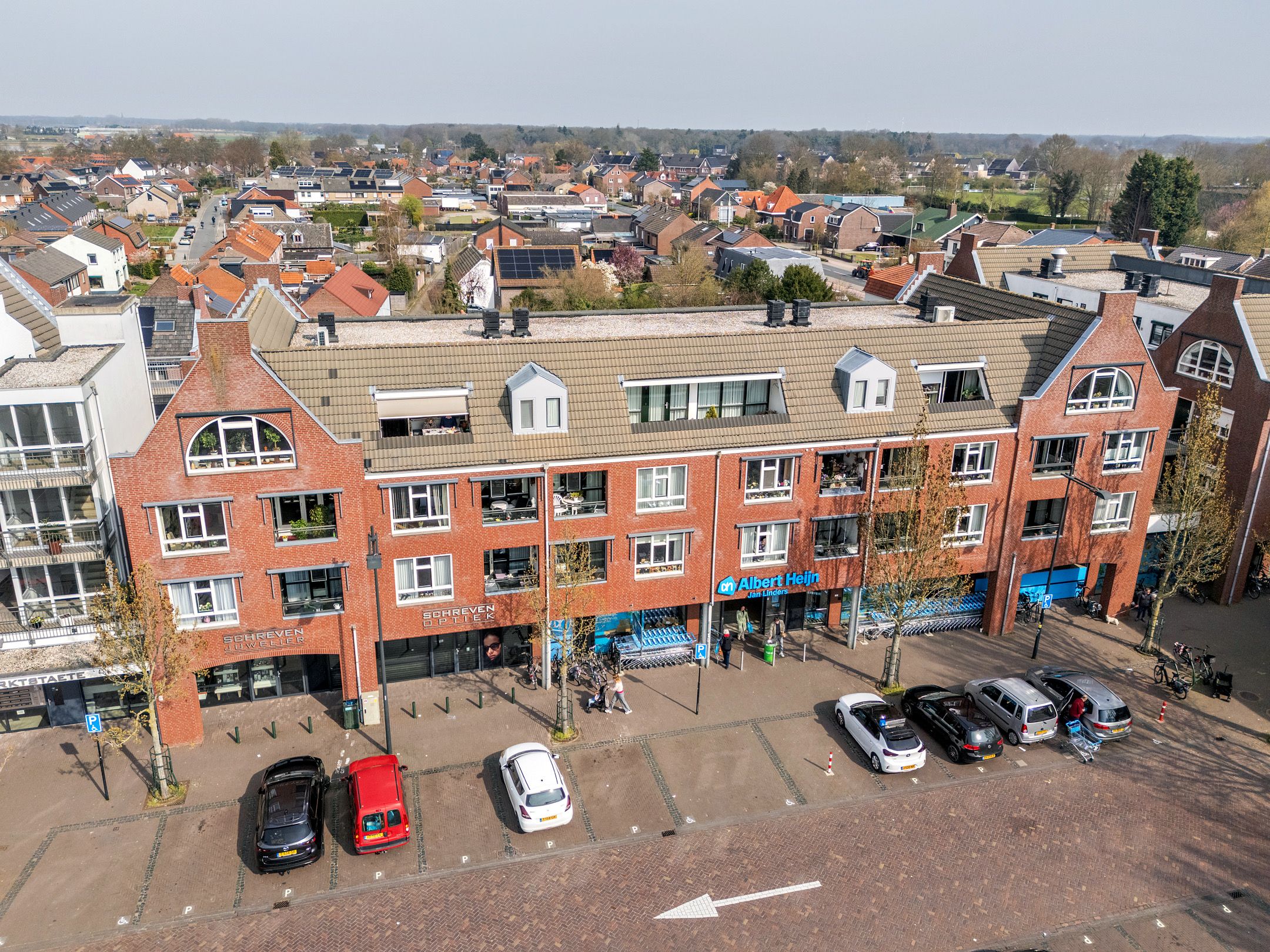 Foto 33 van Markt 12-L