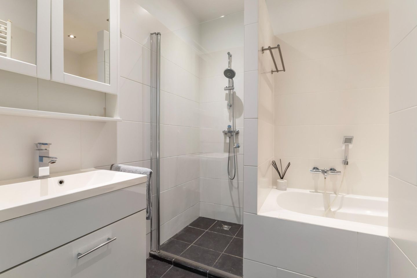 Foto 10 van Van Ostadestraat 112-A