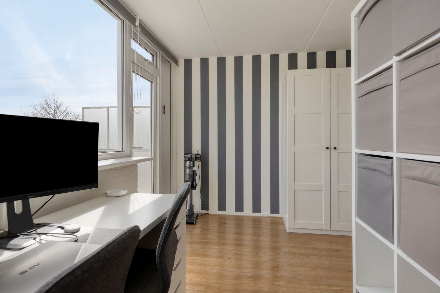 Photo 10 of Rozemarijn 17