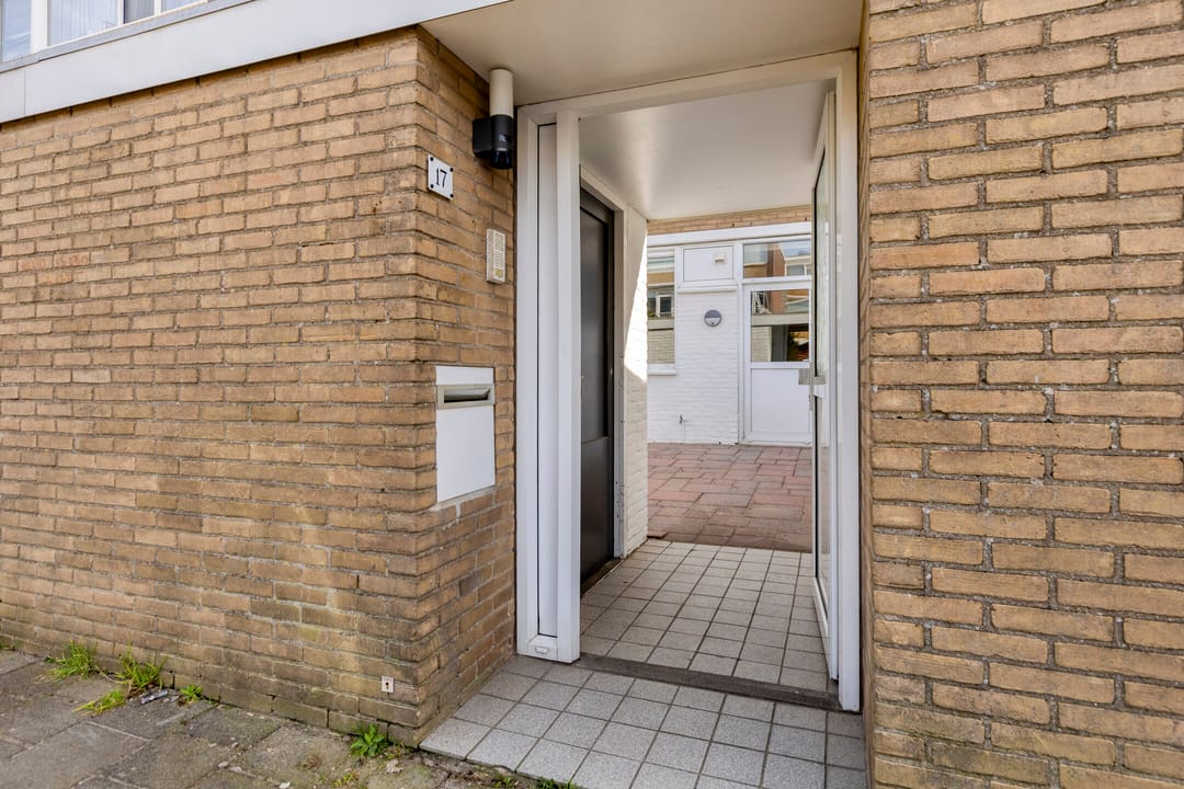 Photo 23 of Rozemarijn 17