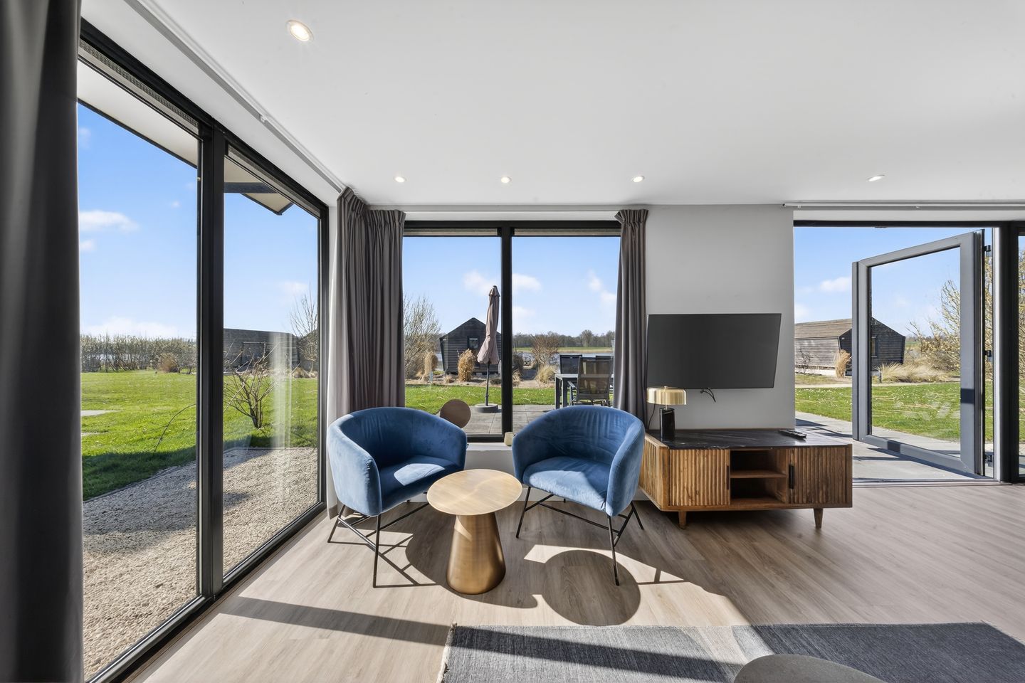 Foto 35 van Flevoweg 90-132