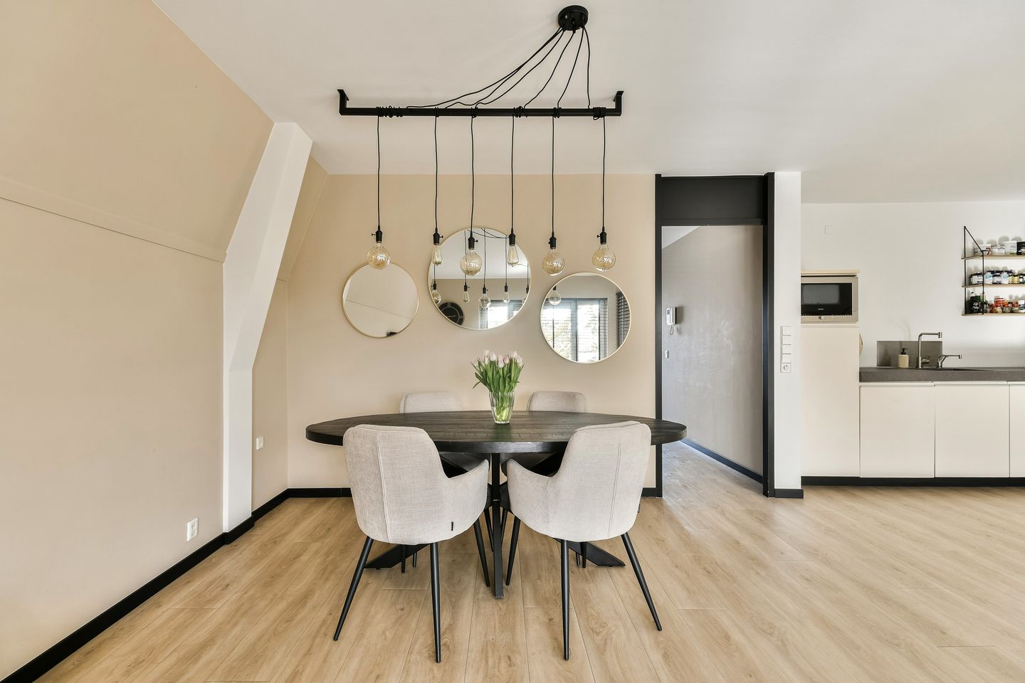 Photo 10 of Westerstraat 120