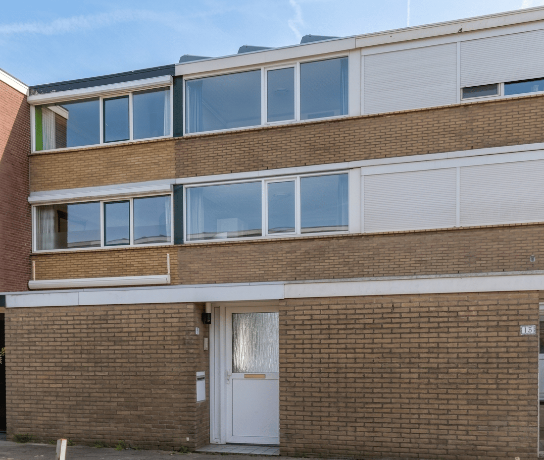 Photo 22 of Rozemarijn 17