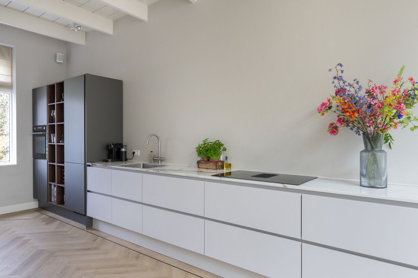 Foto 10 van Leliestraat 47